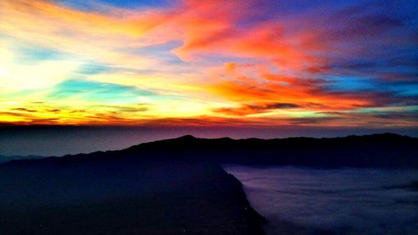 Kemegahan Gunung Bromo dengan Sejuta Pesonanya