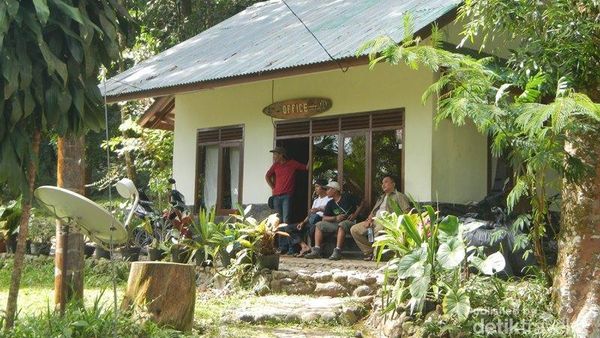 Kemping Ceria di Situ Gunung, Sukabumi
