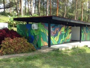 Kemping Mewah Berlatar Danau Toba