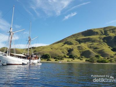 Kepulauan Komodo yang Jaya di Darat dan Lautnya