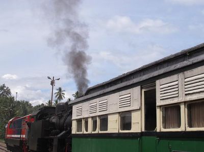 Kereta Mak Itam, Cara Asyik Menjelajahi Sumatera Barat