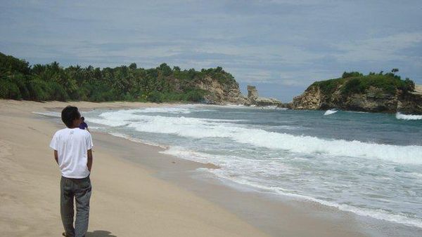 Klayar, Pantai Andalan Kota Pacitan