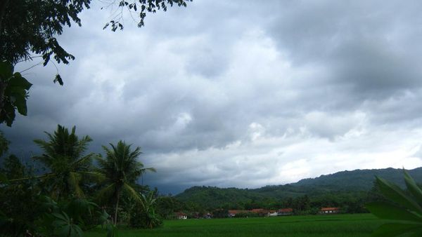 Klik! Hunting Foto di Kampung Sendiri