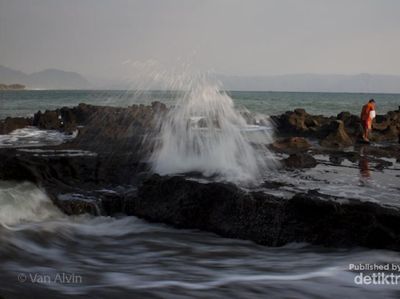 Konon, di Pantai Inilah Nyi Roro Kidul Bersemayam