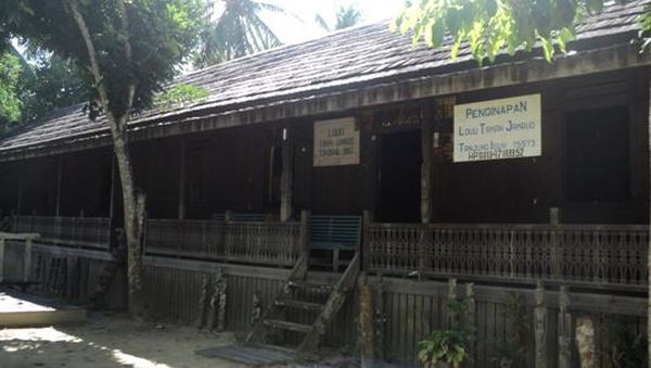 Lamin Beberapa Sub Suku Dayak