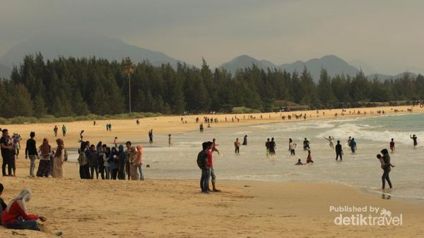 Lampuuk, Pantai Paling Terkenal di Aceh Besar