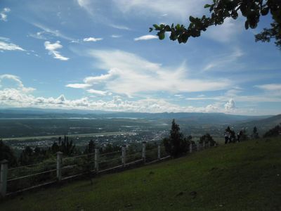 Langit di Danau Sentani yang Mencuri Hati