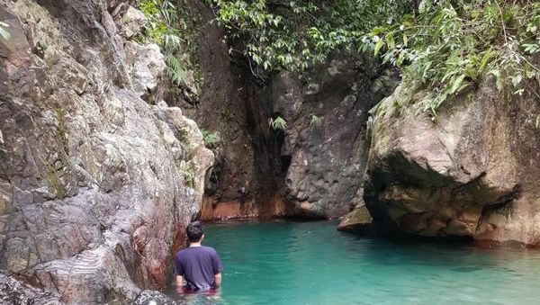 Leuwi Lieuk, Kolam Hijau Alami Nan Cantik di Bogor