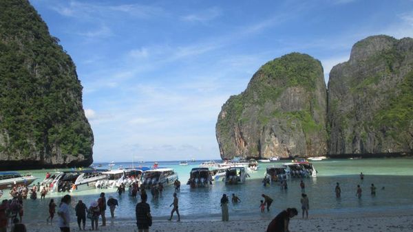 Libur Tahun Baru ke Thailand, Wajib Mampir ke Phi Phi Island