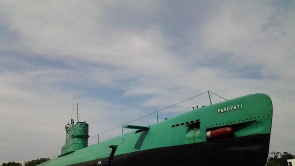 Liburan di Surabaya, Wajib Mampir ke Monumen Kapal Selam