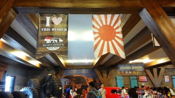 Liburan Sambil Belajar di Museum Angkut