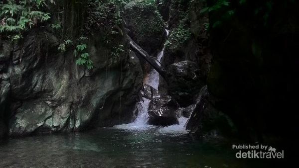 Liburan Sejuk ke Air Terjun Ceurace Pucok Pantoe