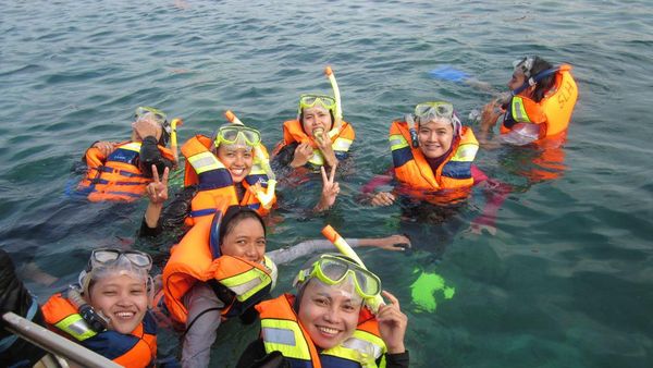 Liburan Tanpa Cuti Kantor? Pulau Tidung Jawabannya!
