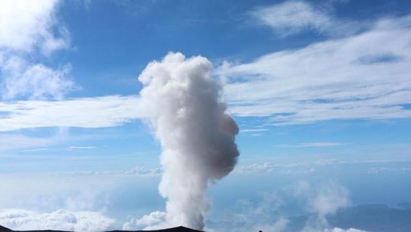 Lihat Dulu Pesona Gunung Semeru Sebelum Dibuka Kembali