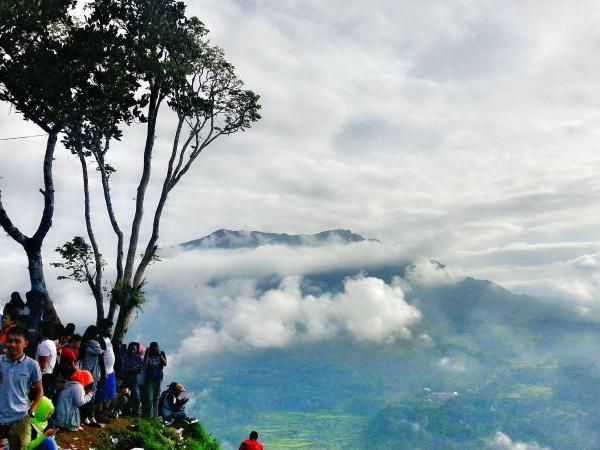 Lolai, Negeri di Atas Awan