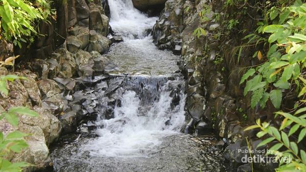 Lubuak Batingkek yang Menyegarkan di Padang