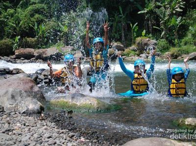 Magelang Juga Punya Sungai untuk Rafting Seru!