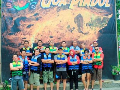 Main Air di Gua Pindul, Seru Banget!