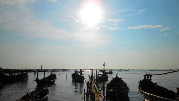 Main-main ke Desa Nelayan di Tangerang