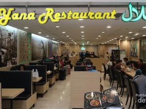 Makan di Restoran Halal Bangkok, Ini Salah Satu Rekomendasinya