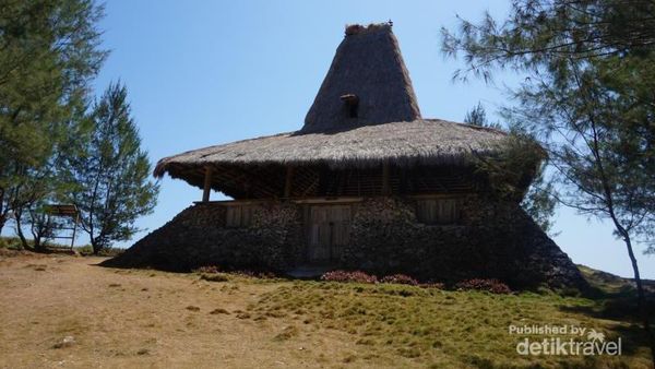 Mandorak, Si Pantai Cantik dari Sumba