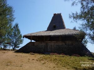 Mandorak, Si Pantai Cantik dari Sumba