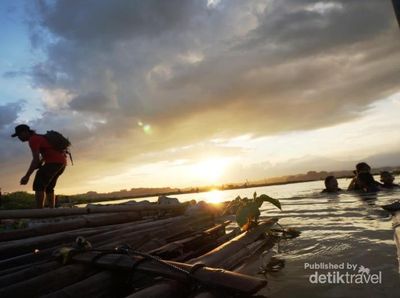 Manisnya Sunset di Waduk Cengklik, Boyolali