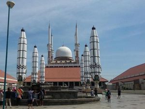 Masjid Agung Jawa Tengah yang Tak Sekadar Tempat Ibadah