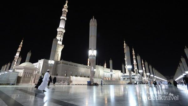 Masjid Nabawi dan Potret Keindahannya