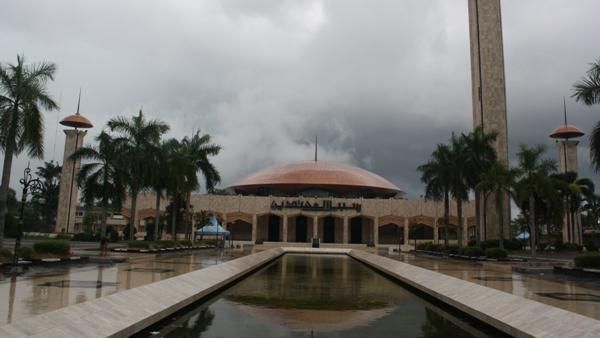 Masjid Sabilal Muhtadin, Kemegahan Artistik Etnis Kalimantan