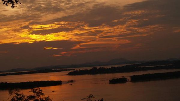 Matahari Terbenam Dalam Bidikan Lensa, di Kep. Riau