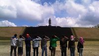 Megahnya Monumen Jenderal Sudirman di Pacitan