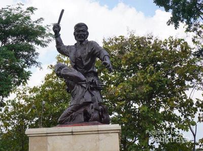 Melancong ke Madiun, Mampir Dulu ke Monumen Kresek