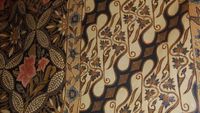 Melihat Koleksi Museum Batik Pekalongan