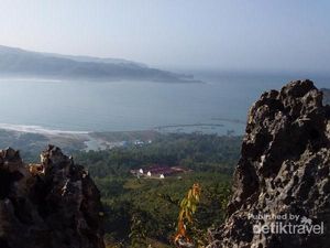 Melihat Kota Pacitan dari Sudut Terbaik, Coba ke Sentono Gentong