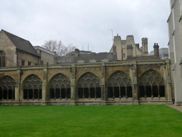 Melihat Lagi Gereja Tempat Pangeran William Menikah