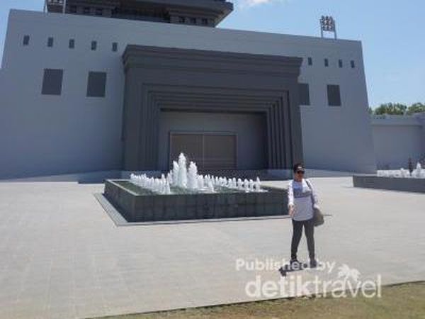 Melihat Lagi Megahnya Patung GWK