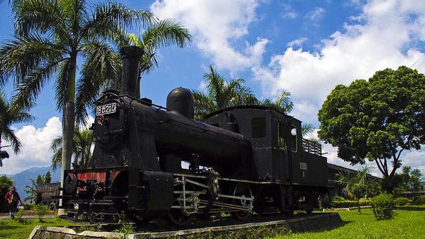 Melihat Lebih Dekat Museum Kereta Api Ambarawa