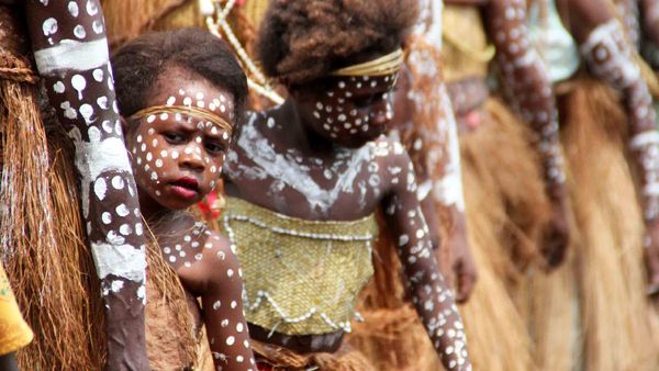 Melihat Lebih Dekat Suku Kamoro di Mimika