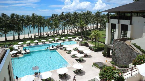 Melihat Pohon Kelapa Menari di Pantai Kepri