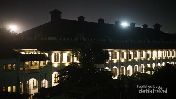 Melihat Proses Pemugaran Lawang Sewu