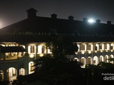 Melihat Proses Pemugaran Lawang Sewu