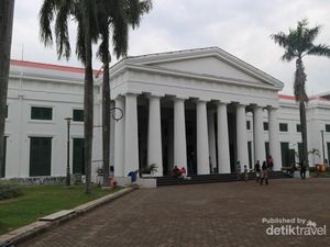 Melihat yang Tua-tua dari Eropa