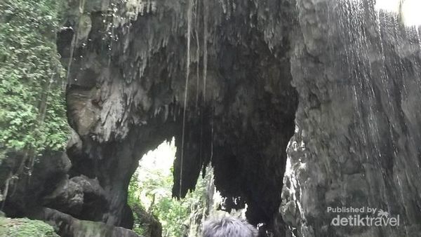 Mencari Air Awet Muda di Green Canyon