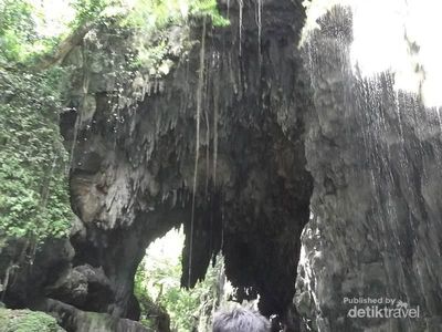 Mencari Air Awet Muda di Green Canyon