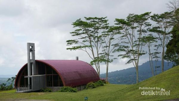 Mencari Ketenangan di Bukit yang Indah, Mahawu
