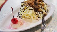 Mencicipi Lezatnya Es Krim Zangrandi di Surabaya
