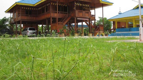 Menengok Rumah Adat Melayu Batubara di Sumut
