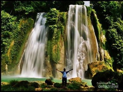 Mengagumi Sudut-sudut Cantik di Curug Cikaso