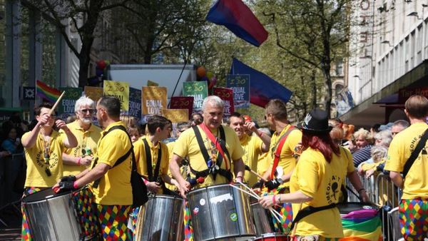 Mengintip Parade Lesbian & Transgender di Inggris